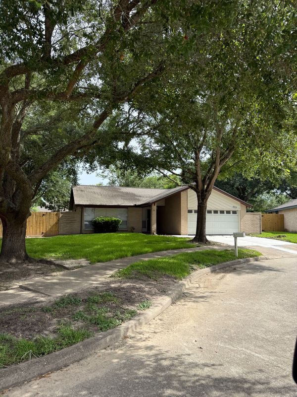 5613 Countryaire - 5613 Countryaire House