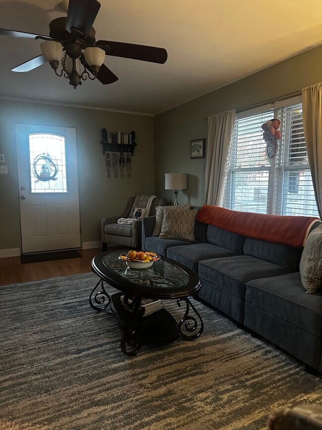 Photo - 3006 Sunset Ave