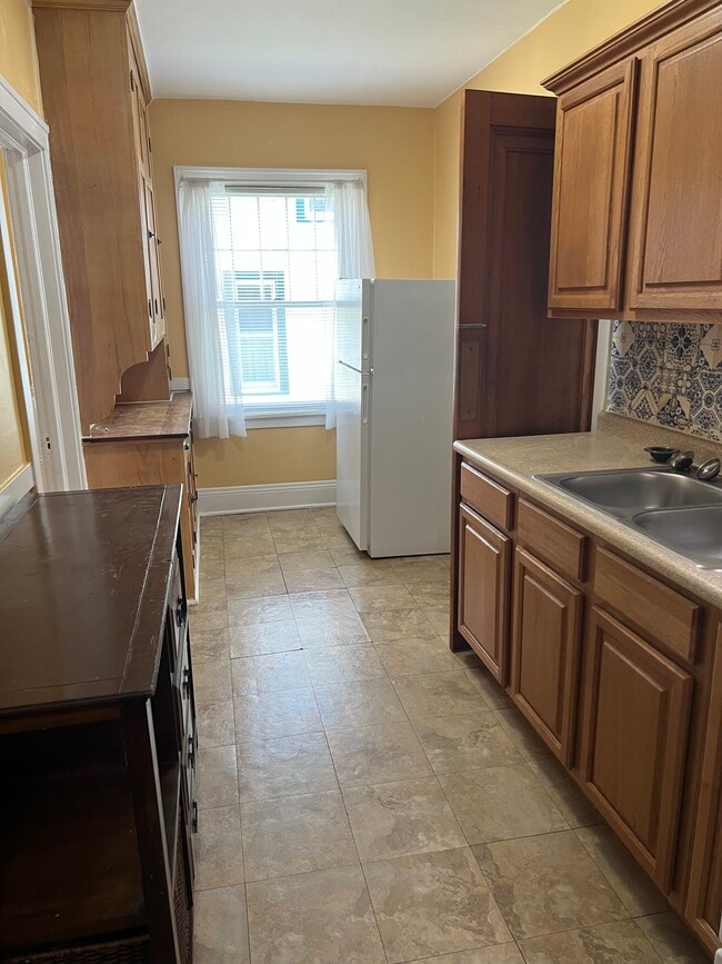 Building Photo - 1145 Raymond Ave Unit # 4