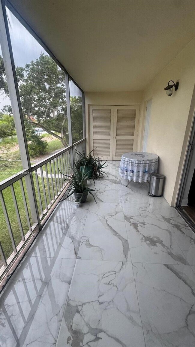 636 NW 13th St Unit 0230