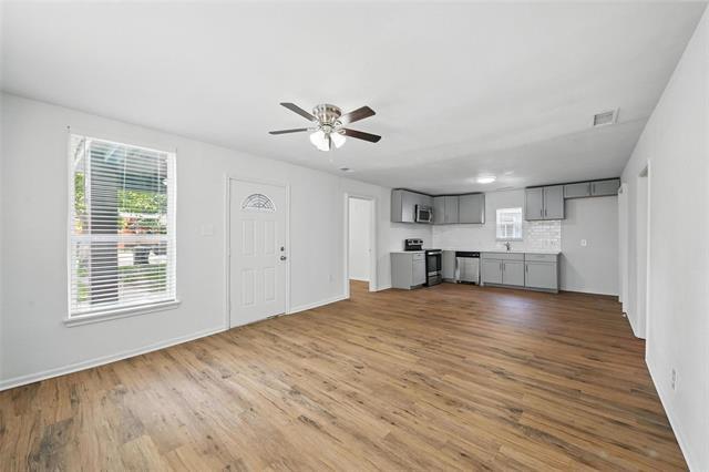 Photo - 210 N 5th Ave