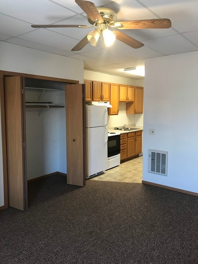 Photo - 109 N 3rd St Apartments Unit 204