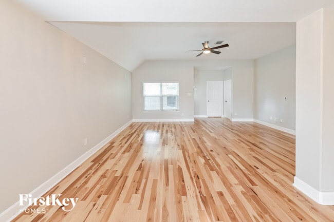 Photo - 10364 Stone Gate Dr
