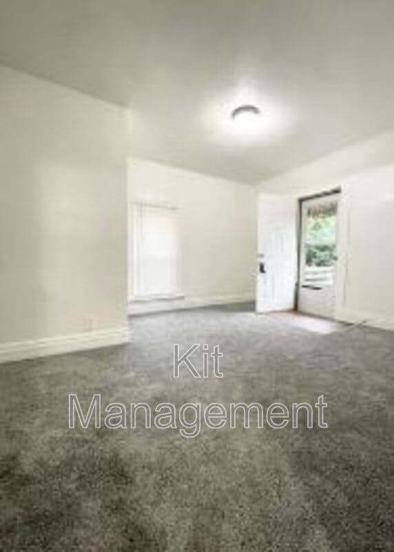 Photo - 4053 Walker Ave Unit Lower