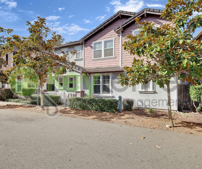 Photo - 7 Crystalwood Cir