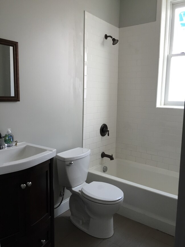 Photo - 3612-14 Hartford Unit 3612 2F