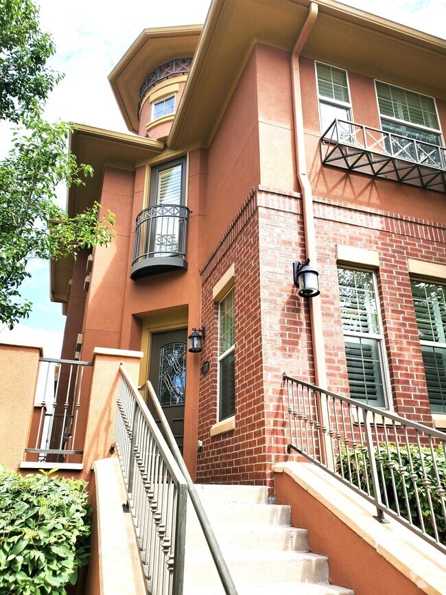 Building Photo - 7830 Inverness Blvd Rental