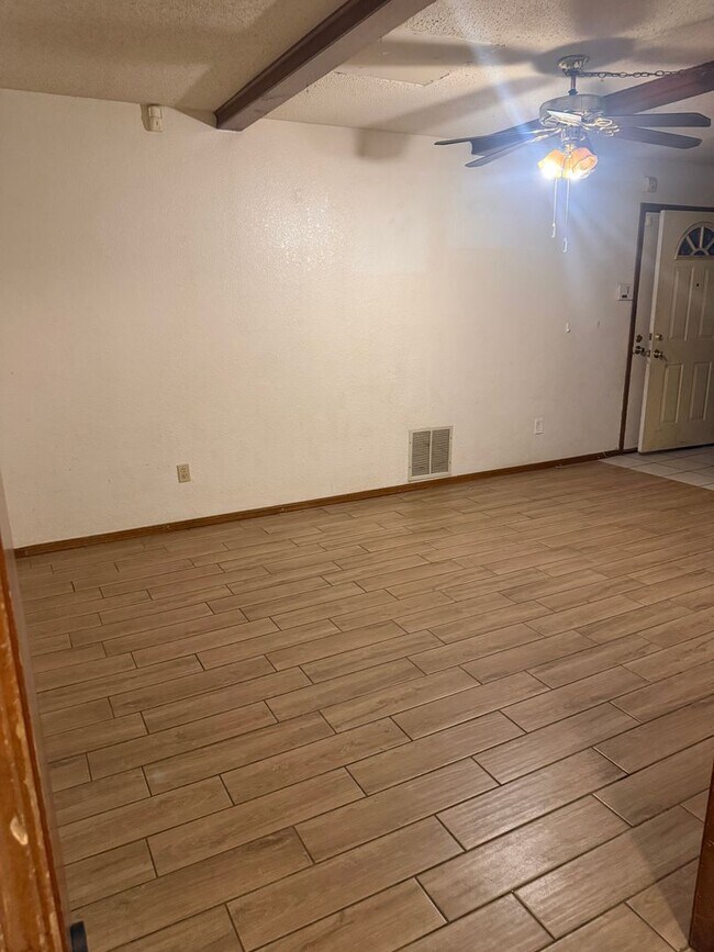 Photo - 1166 N Eagle Ln