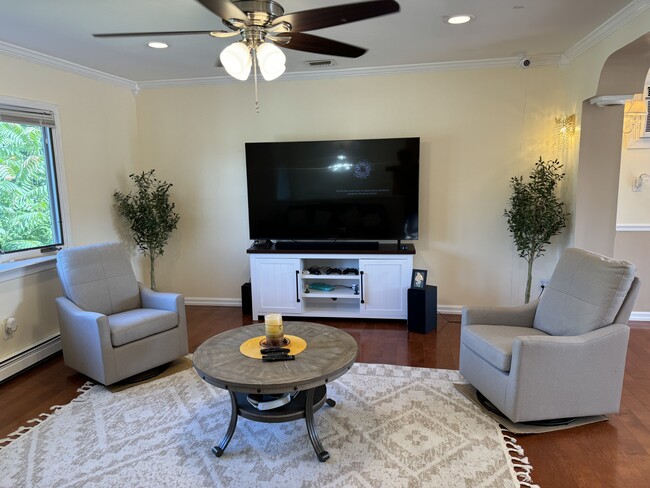 living room furnished - 58 County Line Rd