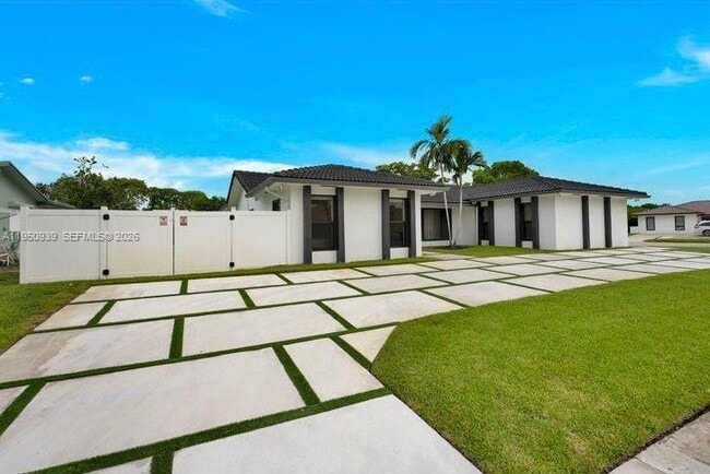 Building Photo - 5140 N 37th St