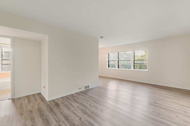 Photo - 4204 N Olsen Ave Unit 5