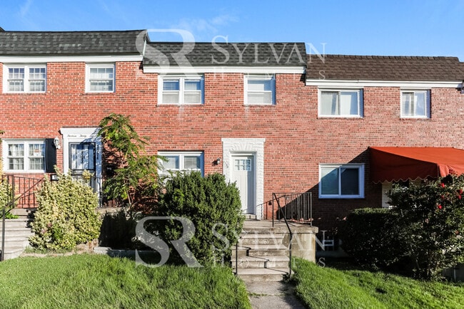 Building Photo - The Lifestyle You Deserve. Rental