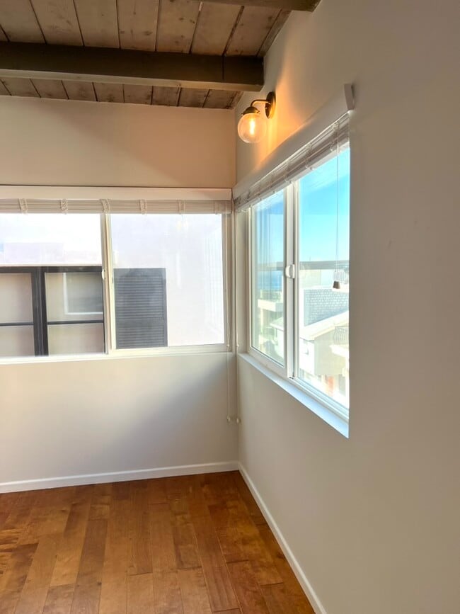 Sala de estar - 213 16th Pl