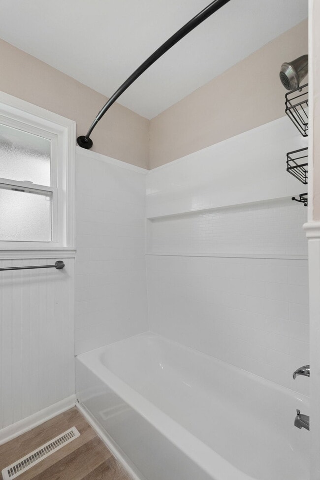 Photo - 1807 Waco St