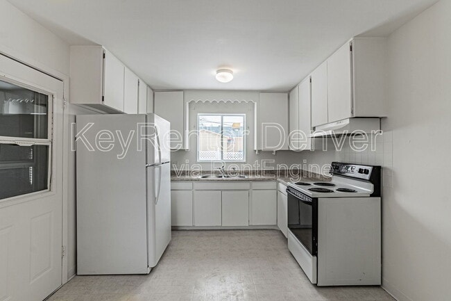 Photo - 265 Pike St