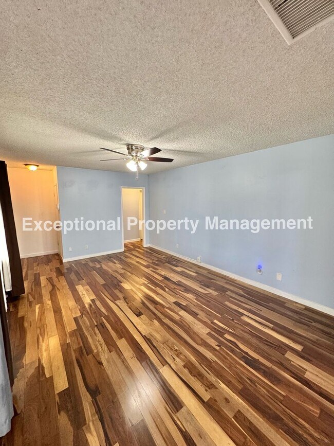 Photo - Ready to move in 3 bed 2 bath home