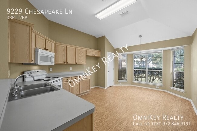 Photo - 9229 Chesapeake Ln