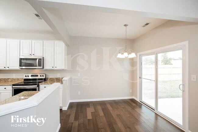 4531 Wayland Ct