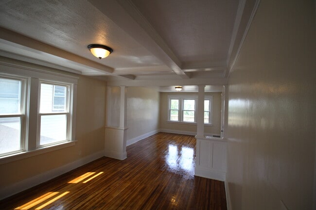101 Baxter St Unit 2