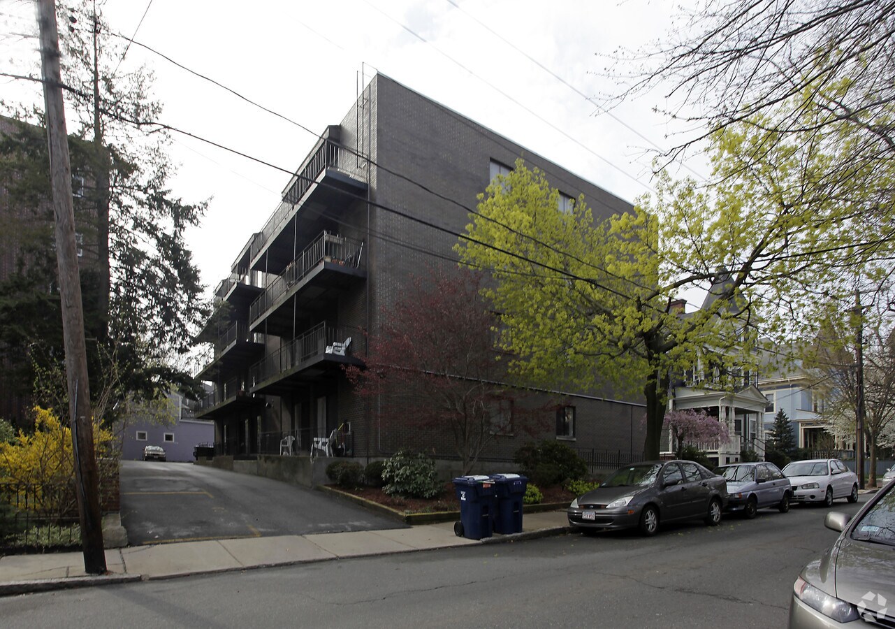 Photo - 24 Highland Ave