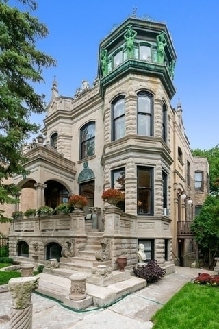 Building Photo - 1430 W Berwyn Ave Unit G