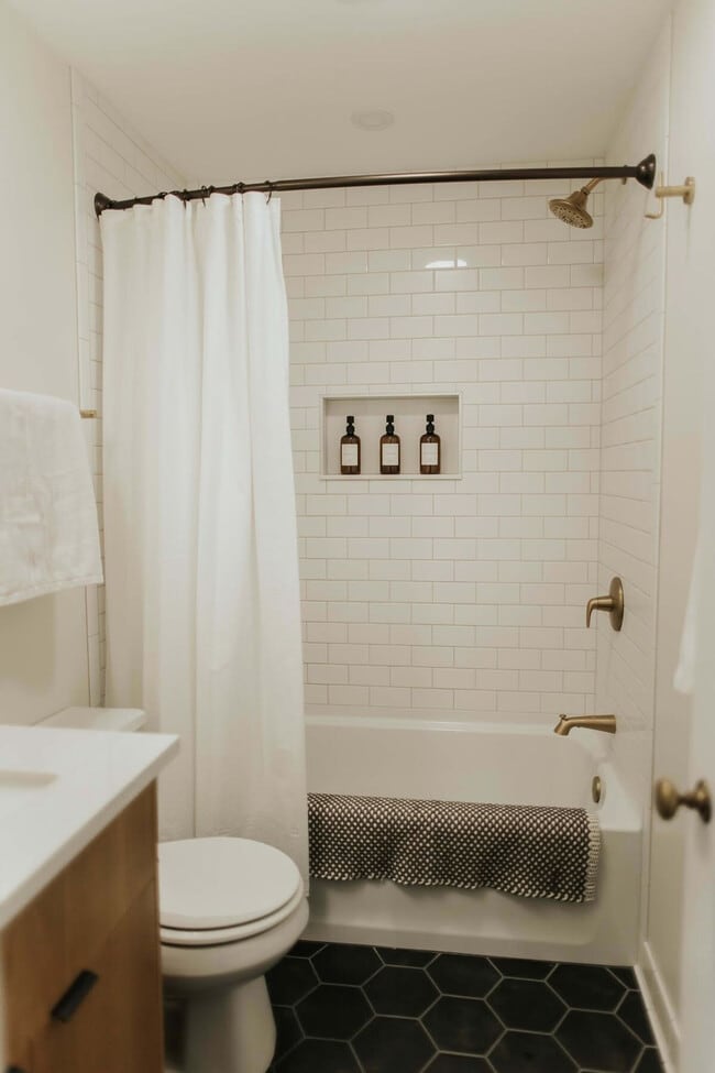 Photo - 909 S Mitchell St Unit ID1303772P