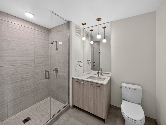 Photo - 167 N Desplaines St Unidad 1212