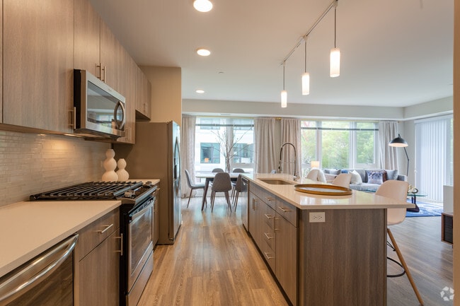2BR, 2BA