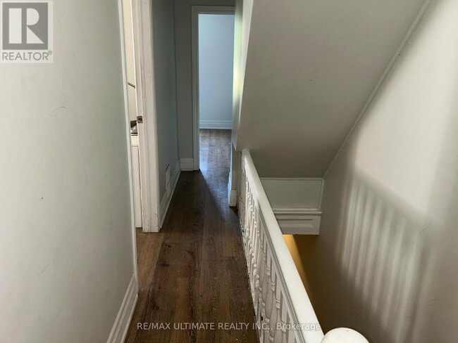 Photo - 120 Lansdowne Ave