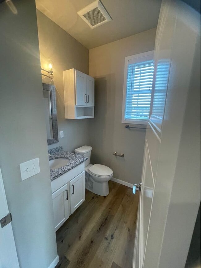 Photo - 1023 S Nicolet Rd