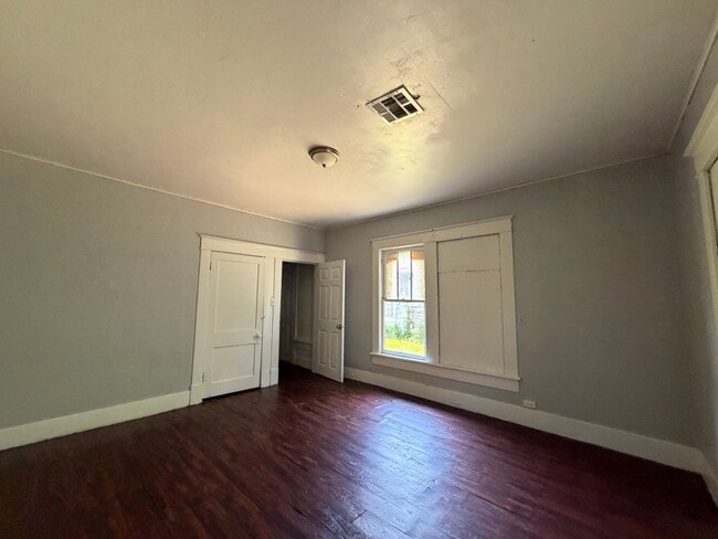 Photo - 2804 S Grand St
