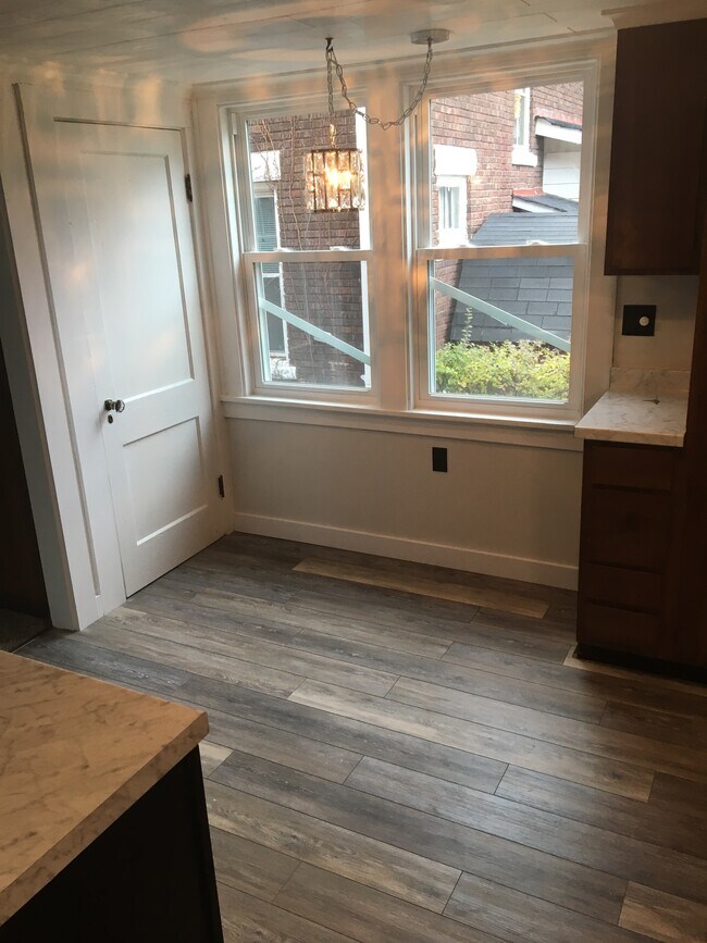 Photo - 1129 Brown Ave Unidad # 1