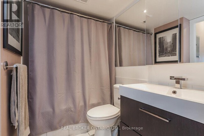 Photo - 255 Richmond St E Unité 614