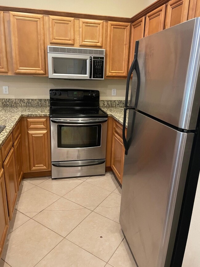 Photo - 862 Fairview Dr