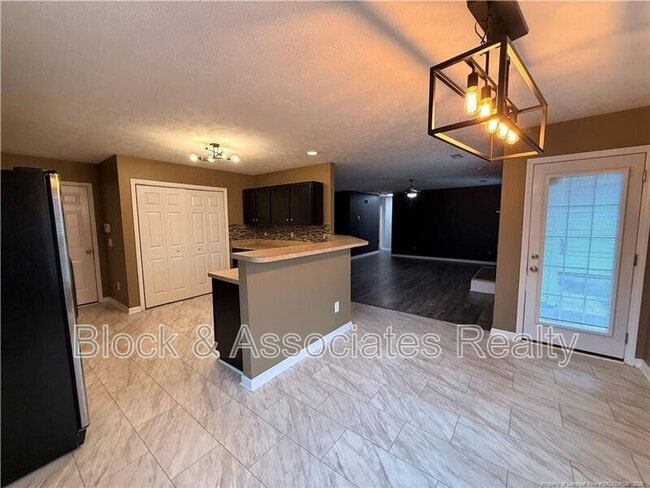 Photo - 68 Sunridge Dr