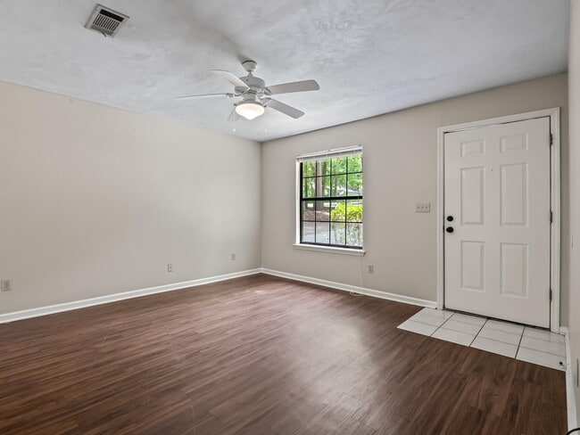 Building Photo - 8760 Minnow Creek Dr Rental
