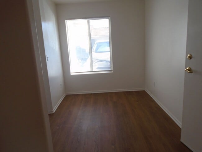 Photo - 2030 Wheelan Ct Unit C