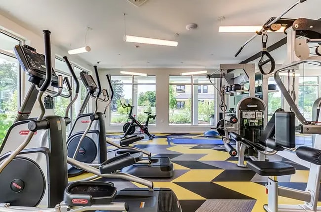 Photo - 75 Cowles Ln Unit 75