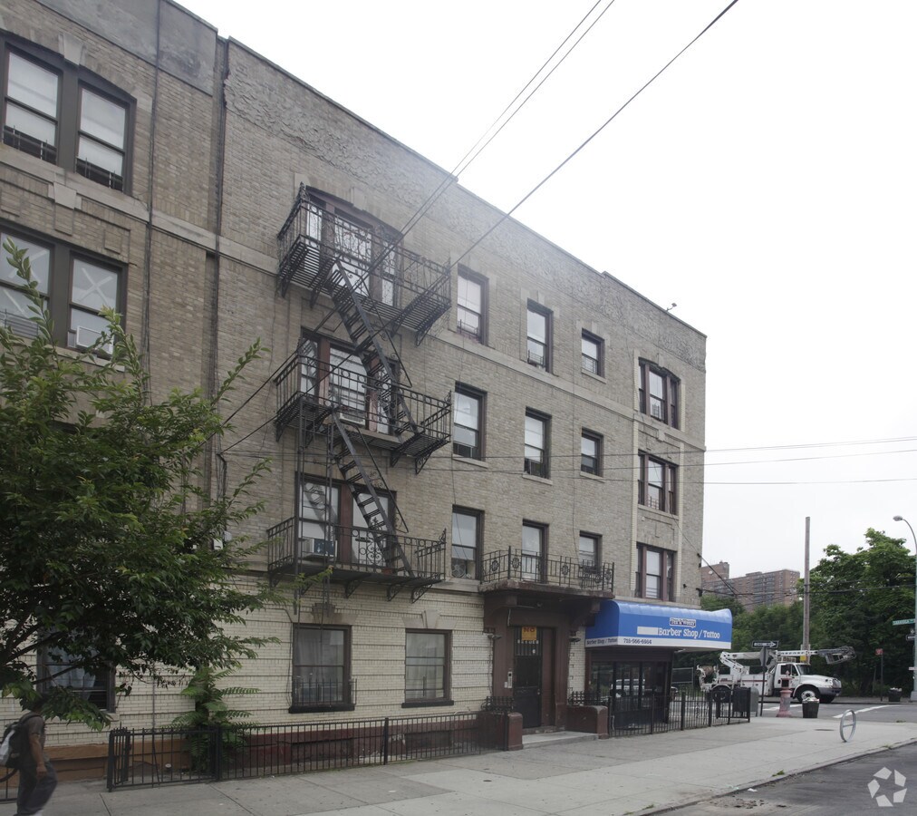 Photo - 1939 Bergen St