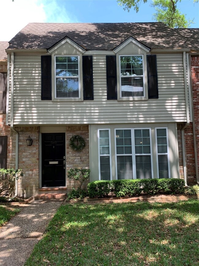 Building Photo - 13078 Trail Hollow Dr Unit 3078
