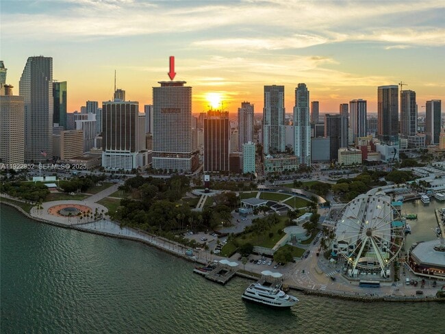 Building Photo - 50 Biscayne Blvd Unit 3107