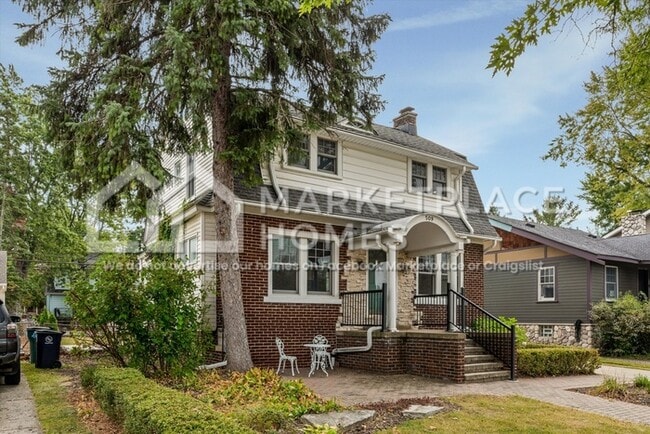 Photo - 509 S Pleasant St