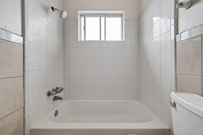 Photo - 9318 Neff St