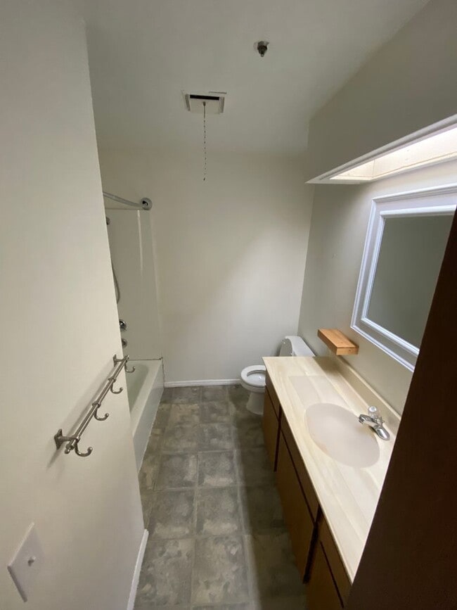 Photo - 2230 Exposition Dr