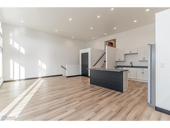 Photo - 6733 67th Ave S