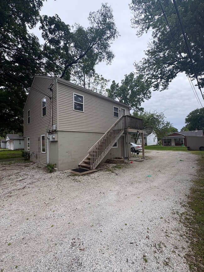 Building Photo - 2209 N 19th St Unit 2209 1/2 N 19th St