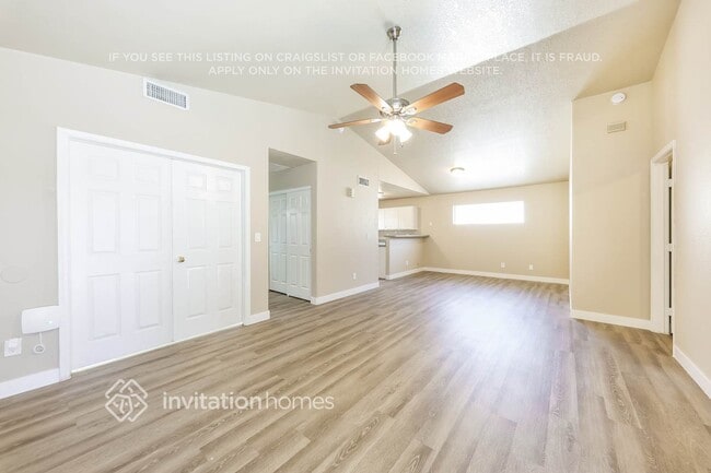 Photo - 8142 W Mescal St