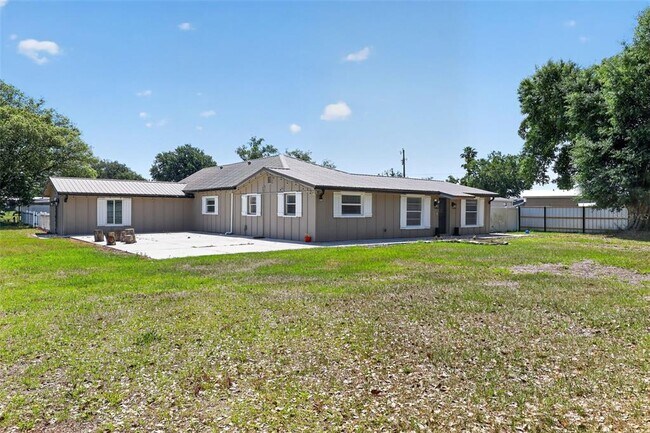 Photo - 3240 Apfel Rd