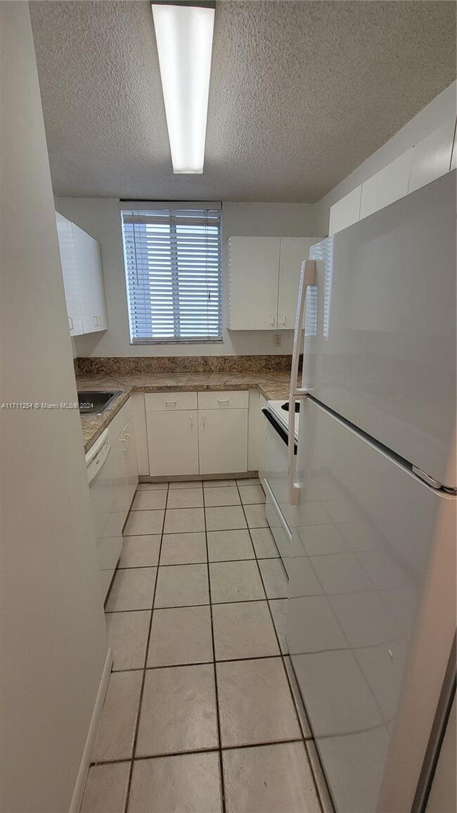 Photo - 126 SW 17th Rd Condo Unit 507