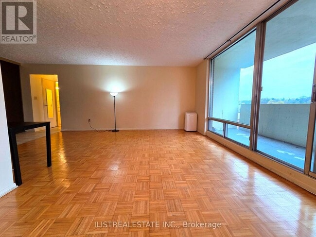 Photo - 5 Massey Square Unit 407